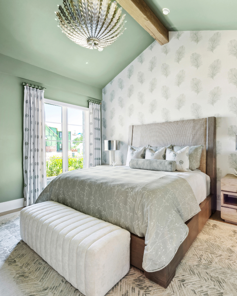 Oak Bed - Beige